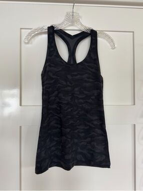 Lululemon Cool Racerback II Tank Top, like new, Sequoia Camo Deep Coal Black